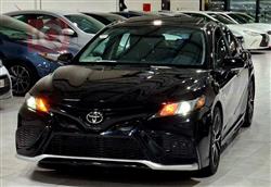 تۆیۆتا کامری